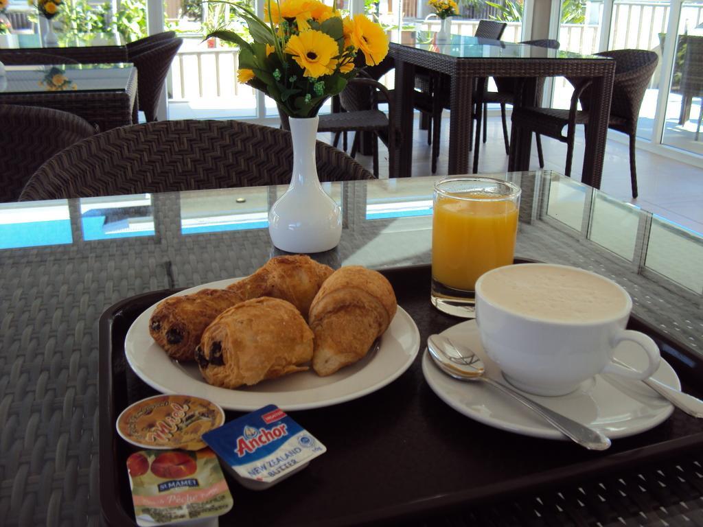 Hotel Colibri Koné Екстериор снимка