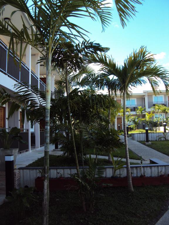Hotel Colibri Koné Екстериор снимка