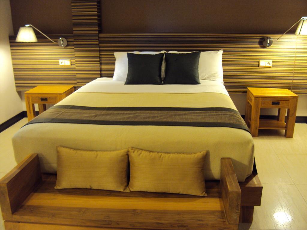 Hotel Colibri Koné Стая снимка
